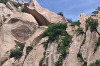 鱗龍山風景區