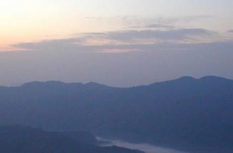 天門(mén)煙浪