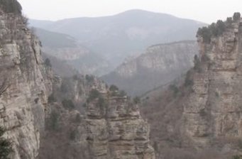藏龍溝風景區
