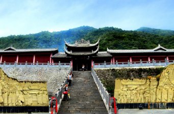 靈山
