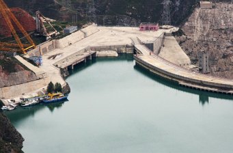 李家峽水電站