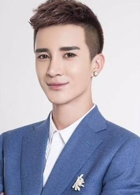張逸