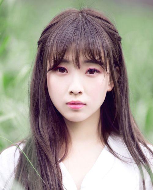 何曼婷 何曼婷