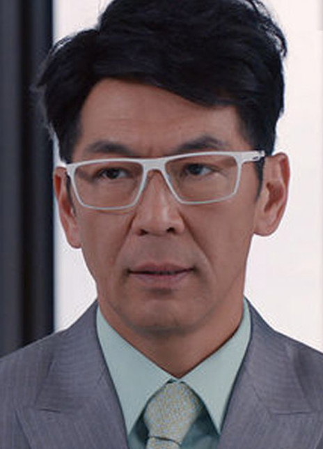 梁健平 梁健平