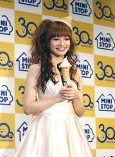 優木真央美