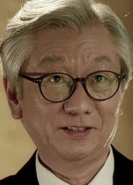 樸振英