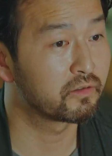 黃健 黃健