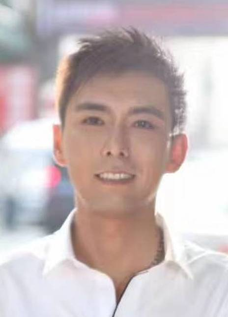 郭巖 郭巖