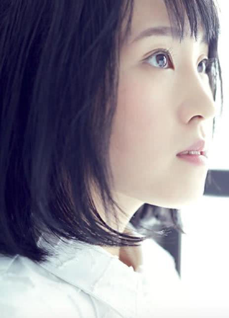 鈴木實里