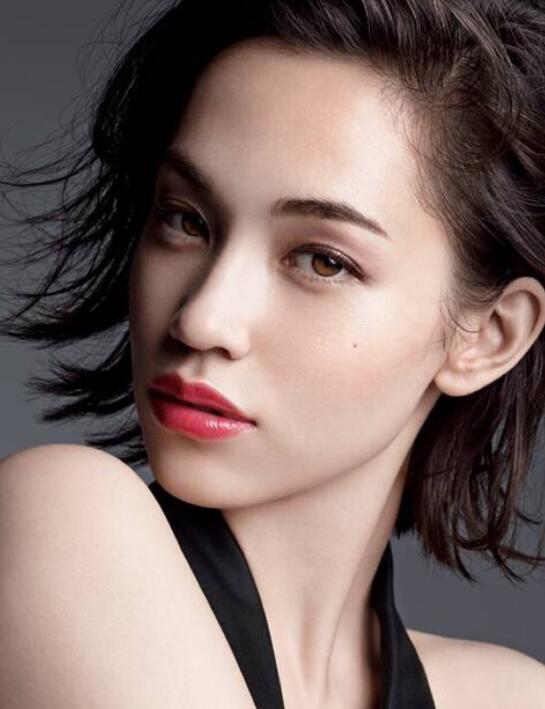 水原希子