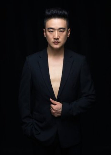 王堃 王堃