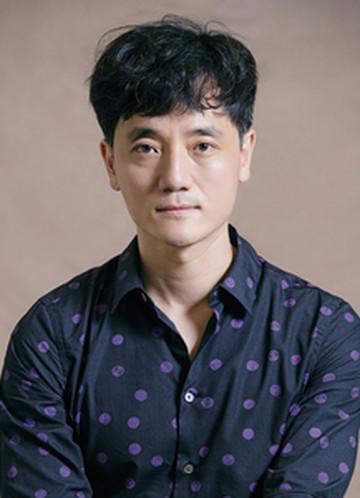 畢感成