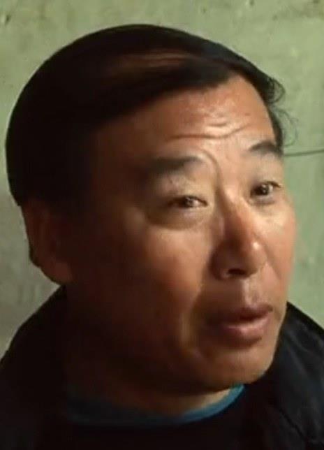 倫鐵兵