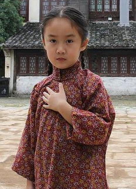 閆思彤