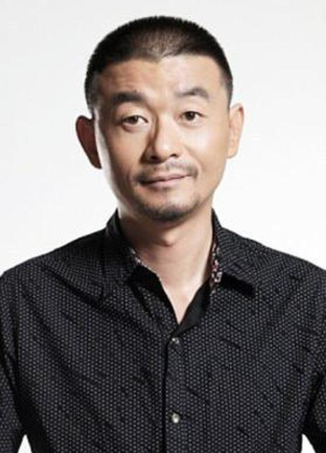 董向榮