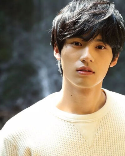 岡田健史