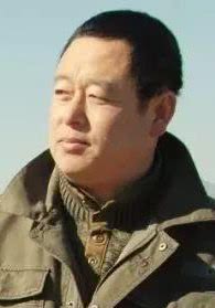 馬躍千 馬躍千