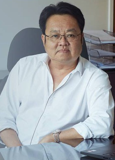 維蘇特·普沃萊拉克斯